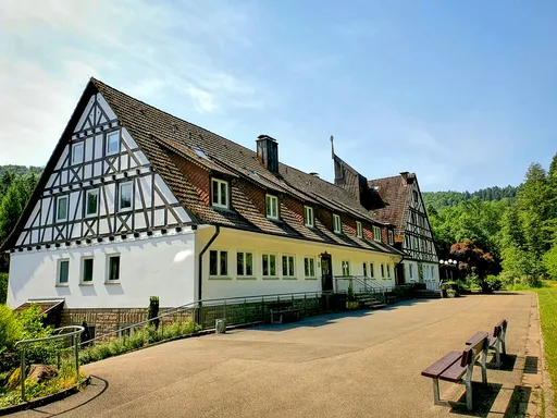Bildungsstaette die heilsbach aussenansicht eingang