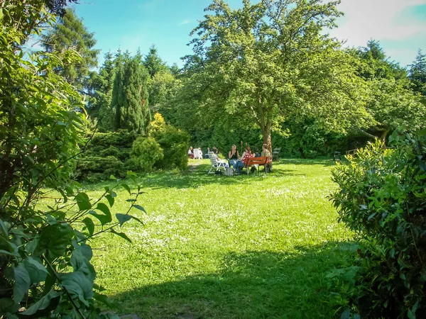 Seminar gaestehaus odenwald hessen garten sitzgruppe