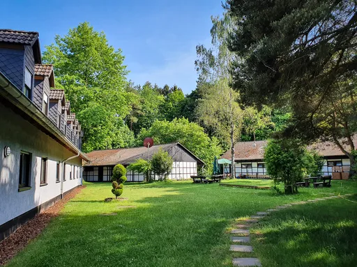 Seminarhotel jakobsberg hessen innenhof
