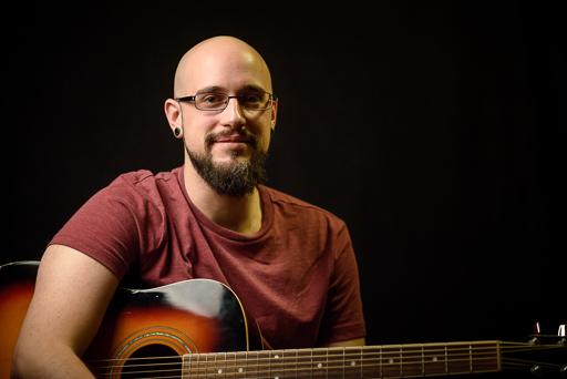 Jens Bender - Dozent der Acoustic Music School für Gitarre - Bild 01